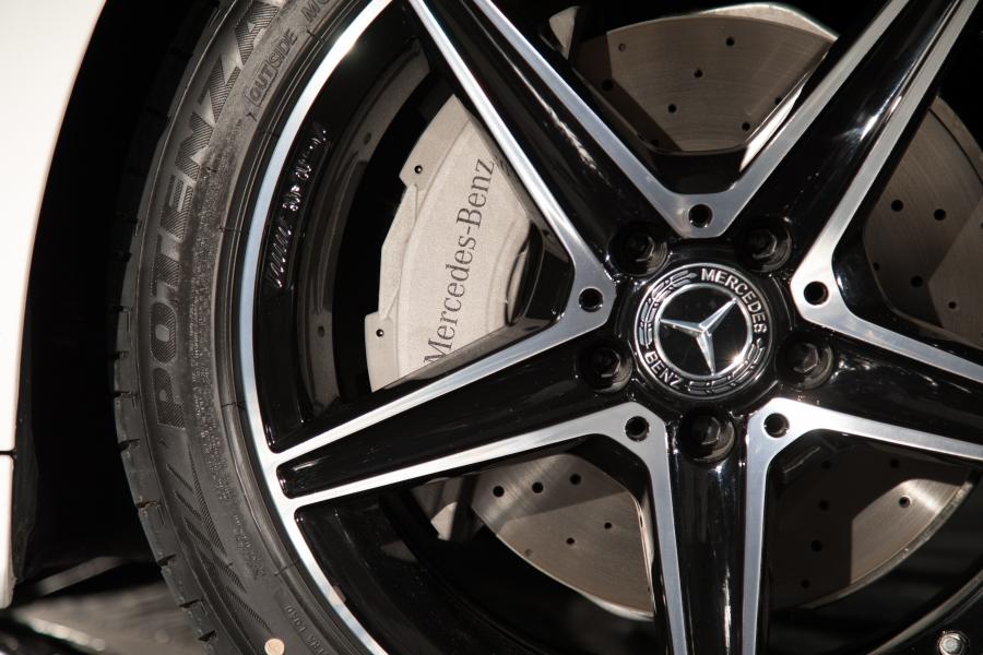 Колеса Mercedes-Benz C300 Sport 2017 года  (LA) (фото 14 из 34)